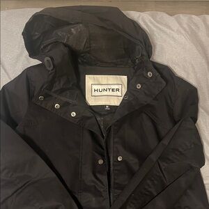 New Hunter Classic Black Hooded Coat, M
